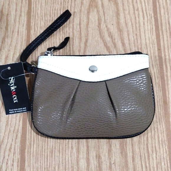 Style & Co. Black White, Hannah Faux Leather Wristlet Coin Purse 6.75 x 4.75-in - Picture 1 of 6